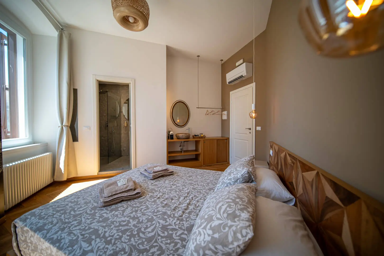 Camera accogliente e luminosa